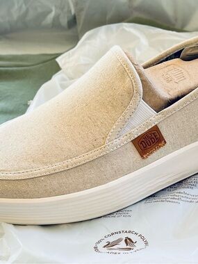 NEW Sunapee Craft White Sneakers Men Size 10 Beige And White Comfort Vacay